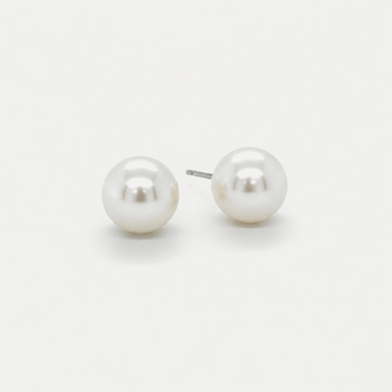 Pair of 10mm Freshwater White Pearl Stud Earrings