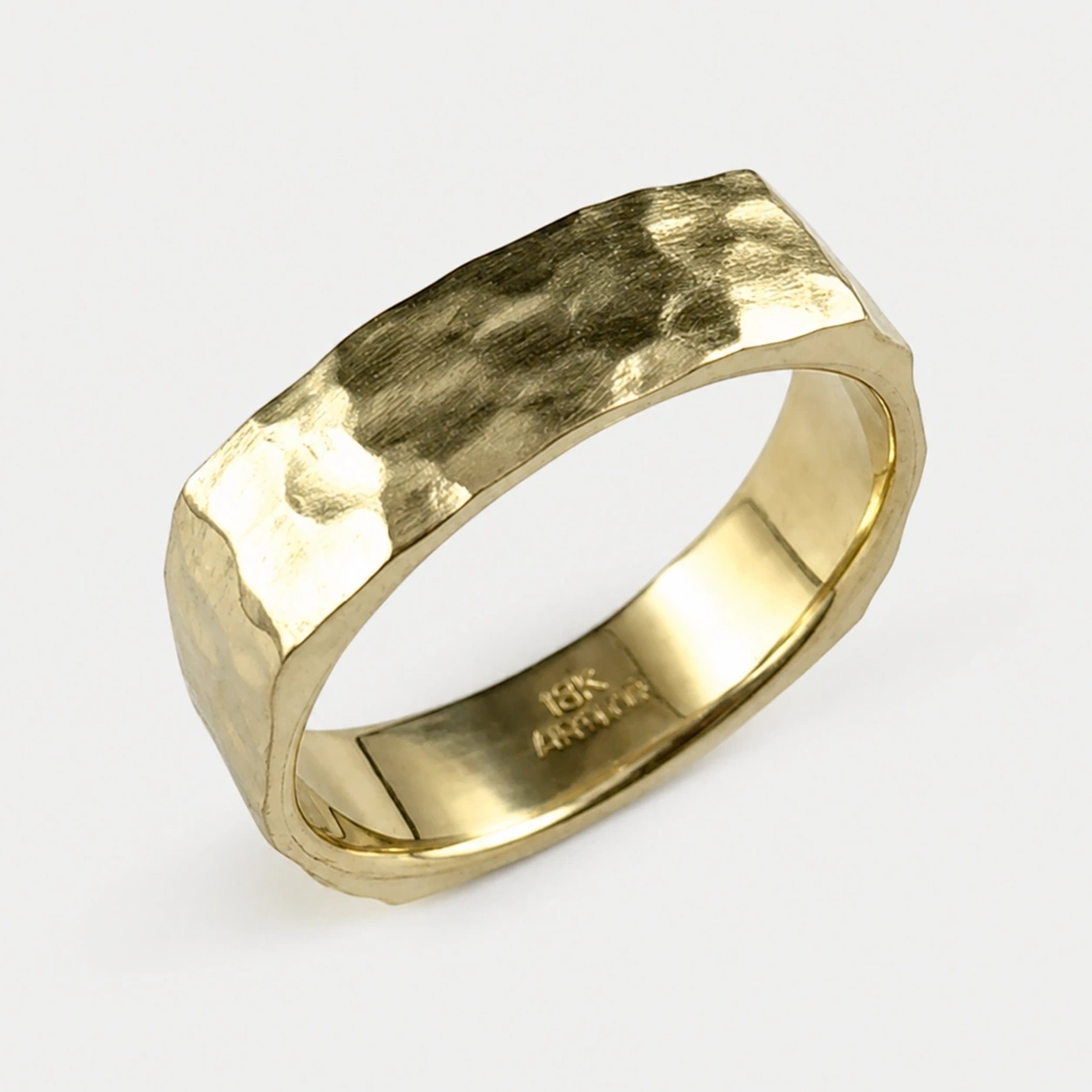 Gents 18K Yellow Gold Hammered Band