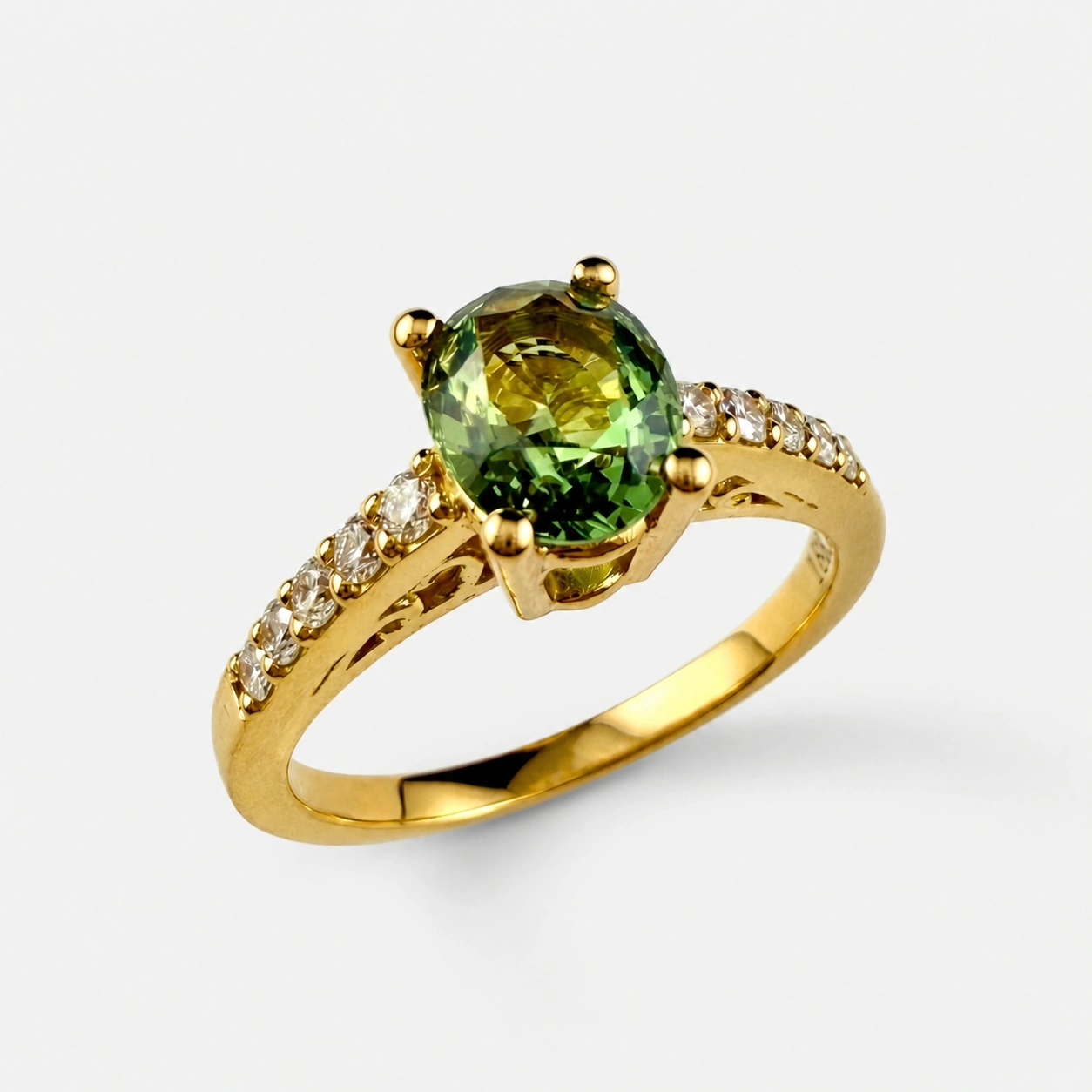 18K Yellow Gold Alexandrite and Diamond Ring