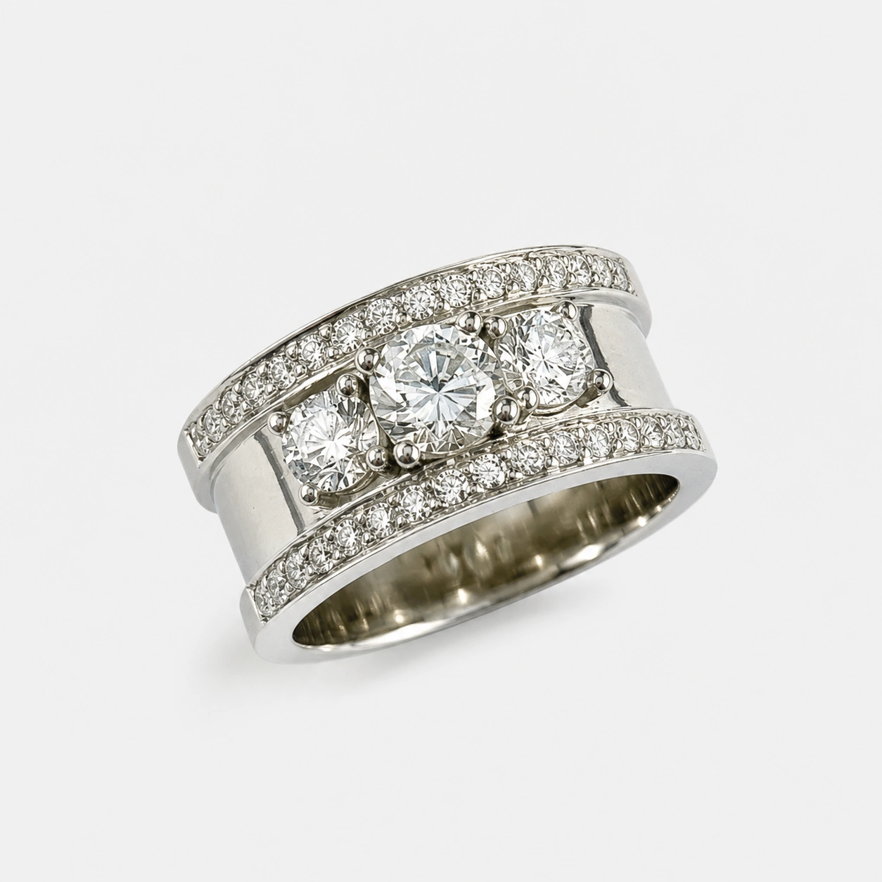 19K White Gold Diamond Ring Copy 2