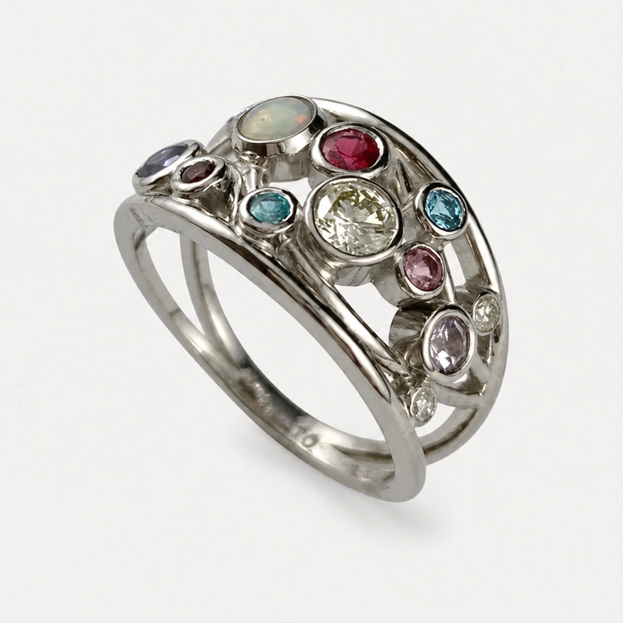 19K White Gold Multistone Ring