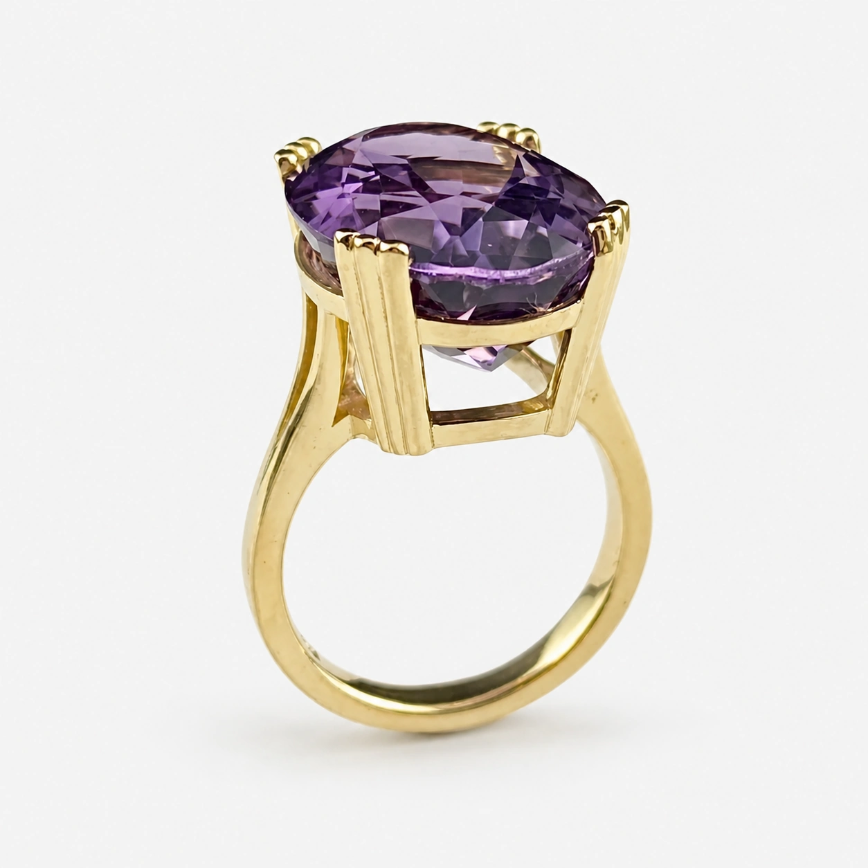 18K Yellow Gold Amethyst Ring