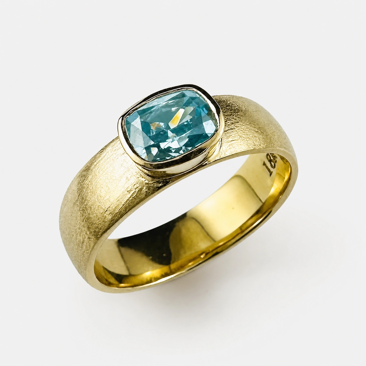 18K Yellow Gold Cognac Diamond Ring