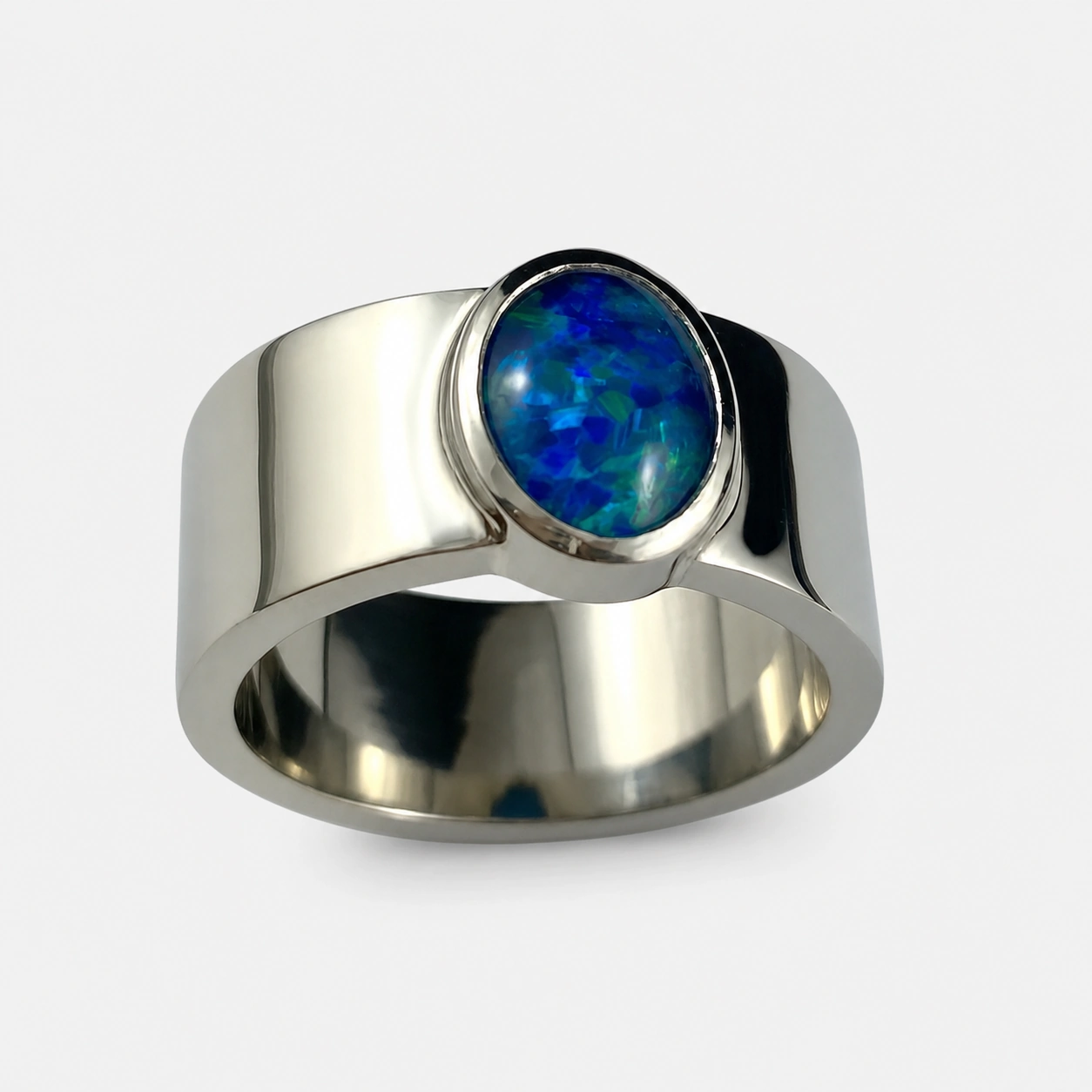 19K White Gold Opal Cabochon Ring