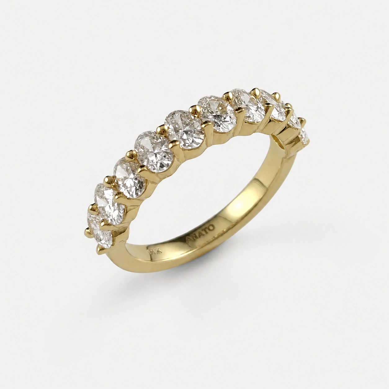 18K Yellow Gold Oval Brilliant Diamond Cut Band