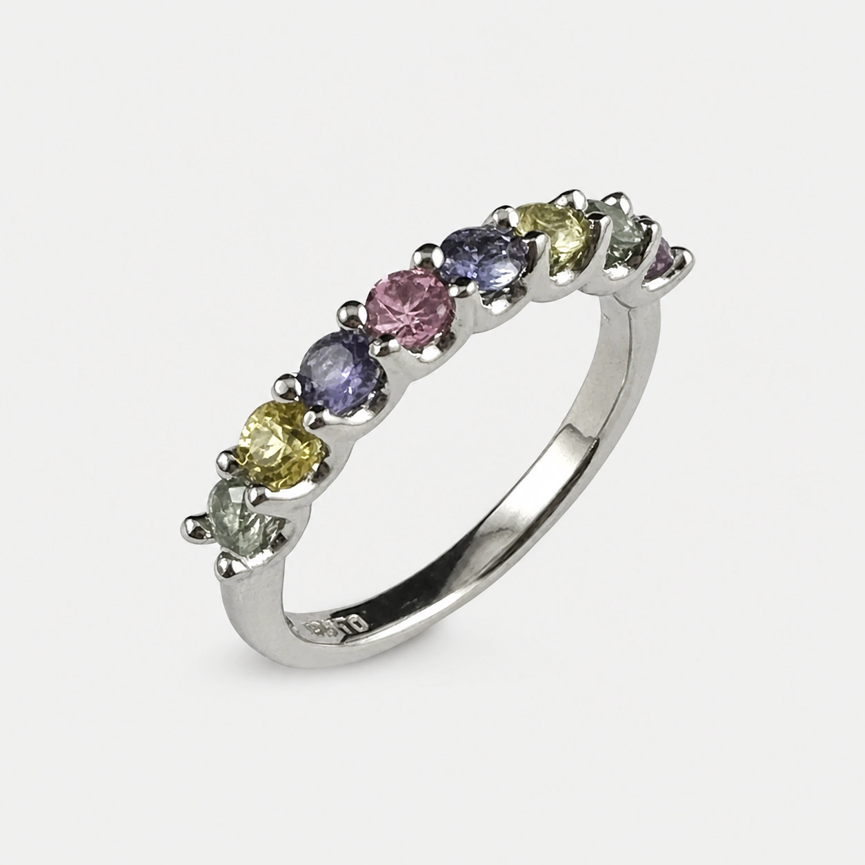 19K White Gold Multicoloured Sapphire Band